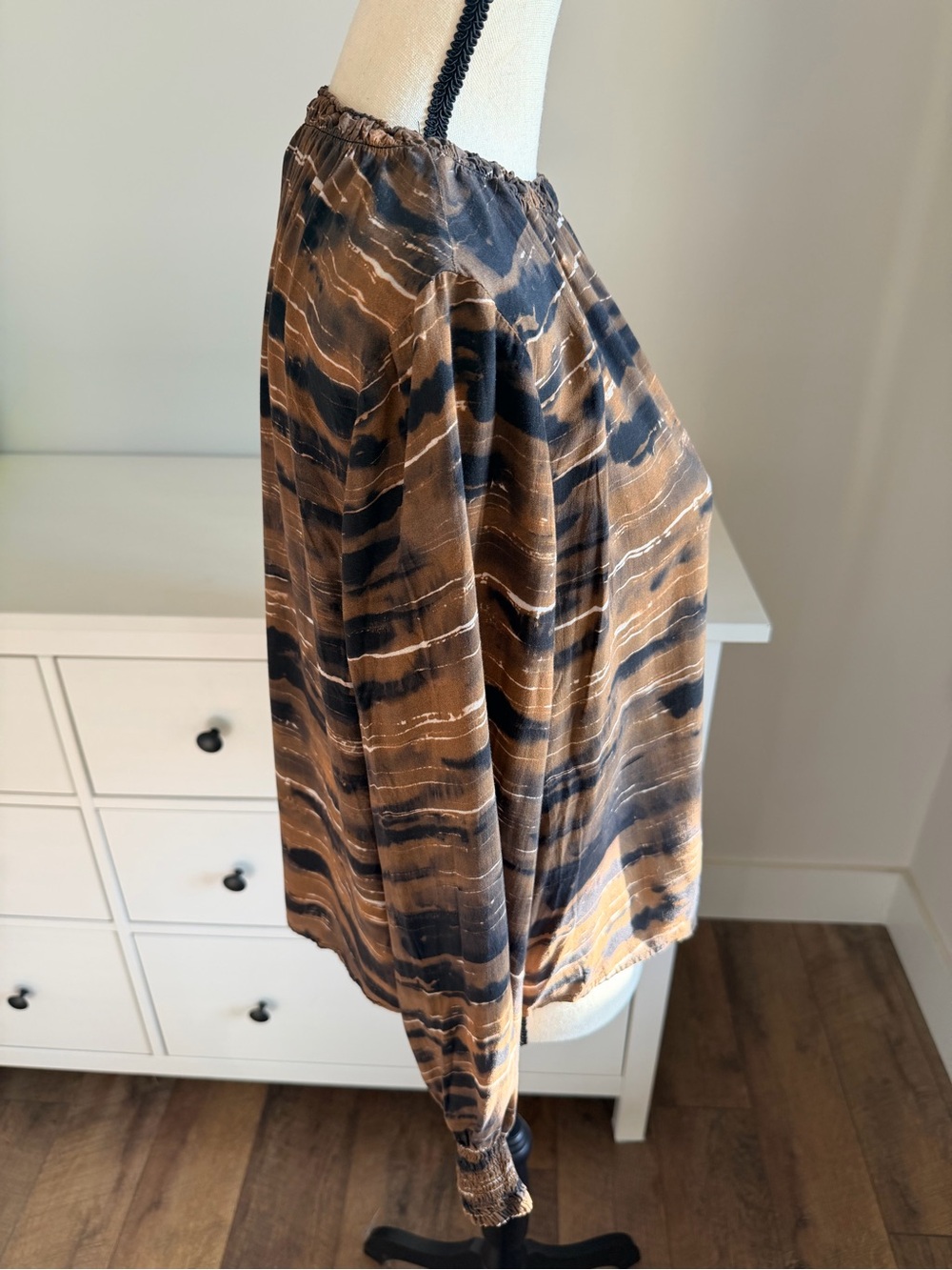 Cloth & Stone - Women’s Long Sleeve Blouse - Picture 2 of 5